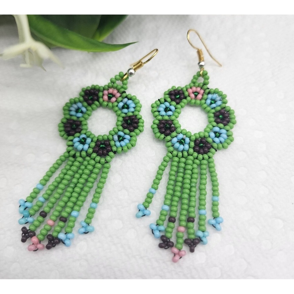 GREEN  BEADS  FLOWER  EARRINGS HANDMADE BEAD JEWELRY